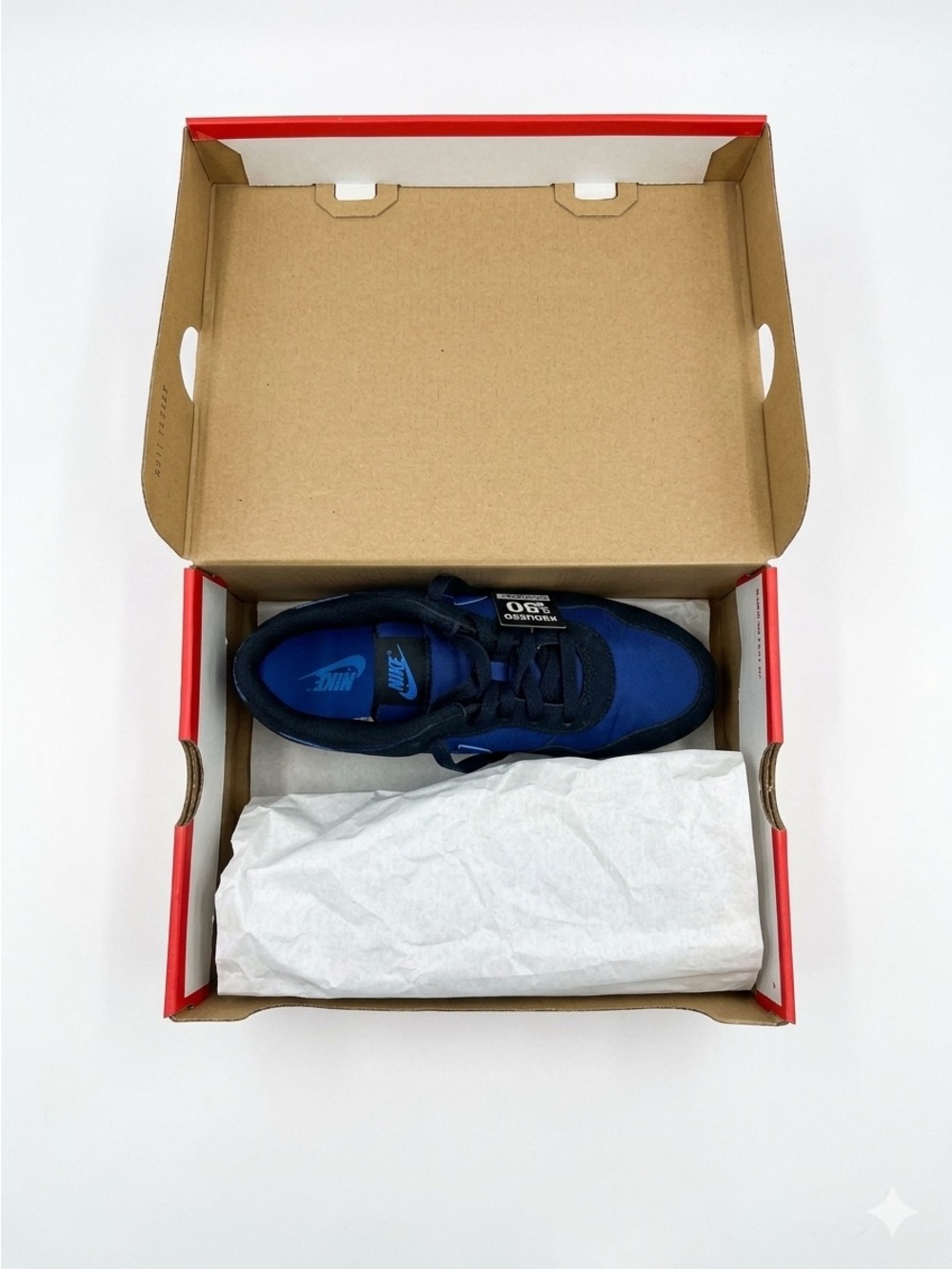 Nike MD Valiant Low Blue Void New In Box Size 4.5Y in Boys or 6 Women's - Picture 4 of 5